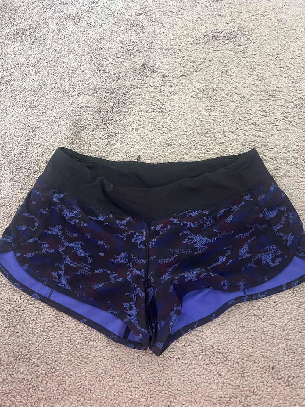 Lululemon Women's Speed Up Black & Blue Camo Shorts